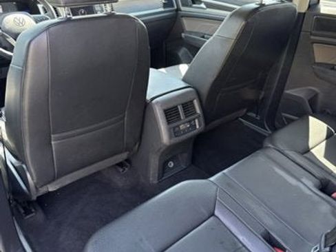 Used 2022 Volkswagen Atlas SE image 8