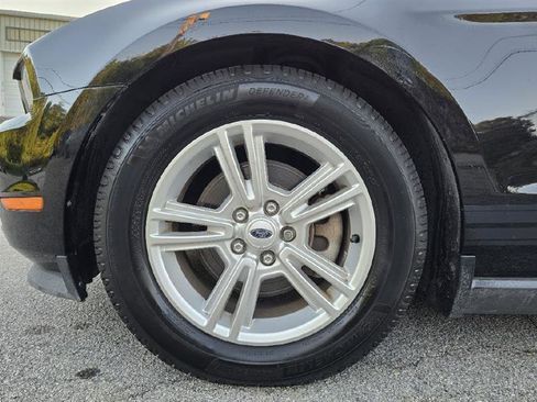 Used 2012 Ford Mustang Coupe RWD image 12