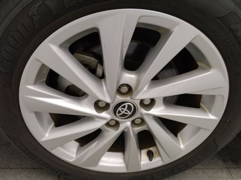 Used 2023 Toyota Camry LE FWD image 31