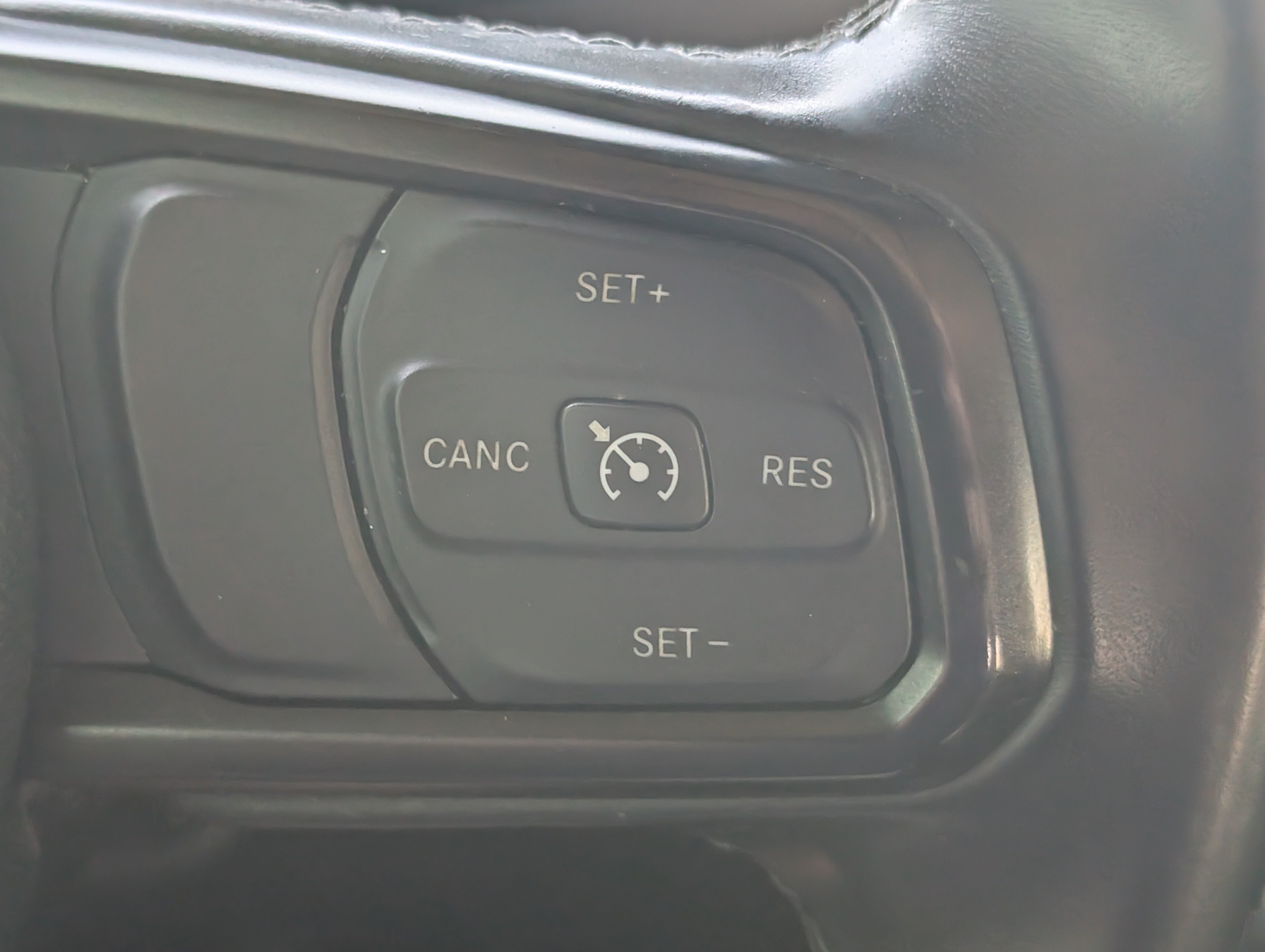 Used 2021 Jeep Gladiator Mojave AWD/4WD image 15