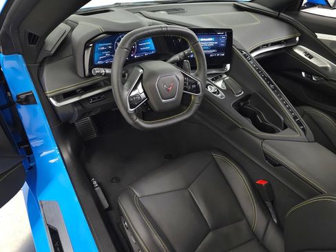 Used 2021 Chevrolet Corvette Stingray Preferred Cpe w/ Z51 Performance Package RWD image 20