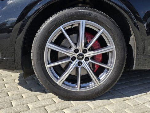 Used 2023 Audi SQ5 Premium Plus w/ Premium Plus Package image 11