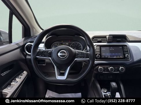 Certified 2023 Nissan Versa SV FWD image 21