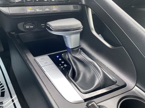 Certified 2023 Hyundai Elantra SEL image 20