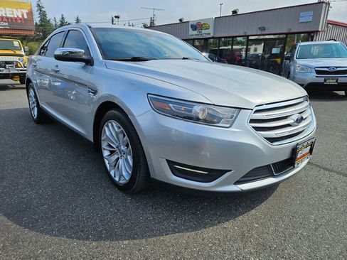 Used 2016 Ford Taurus Limited image 3