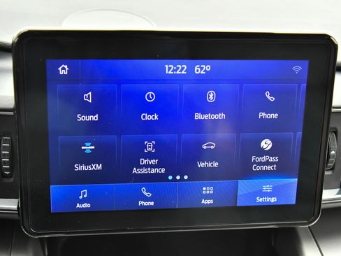 Used 2021 Ford Explorer XLT w/ Equipment Group 202A RWD image 21