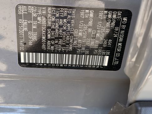Used 2025 Nissan Rogue SL FWD image 10