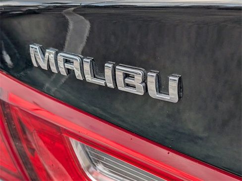 Used 2022 Chevrolet Malibu LS image 11