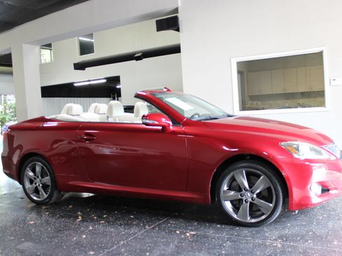 Used 2011 Lexus IS 350C RWD image 1