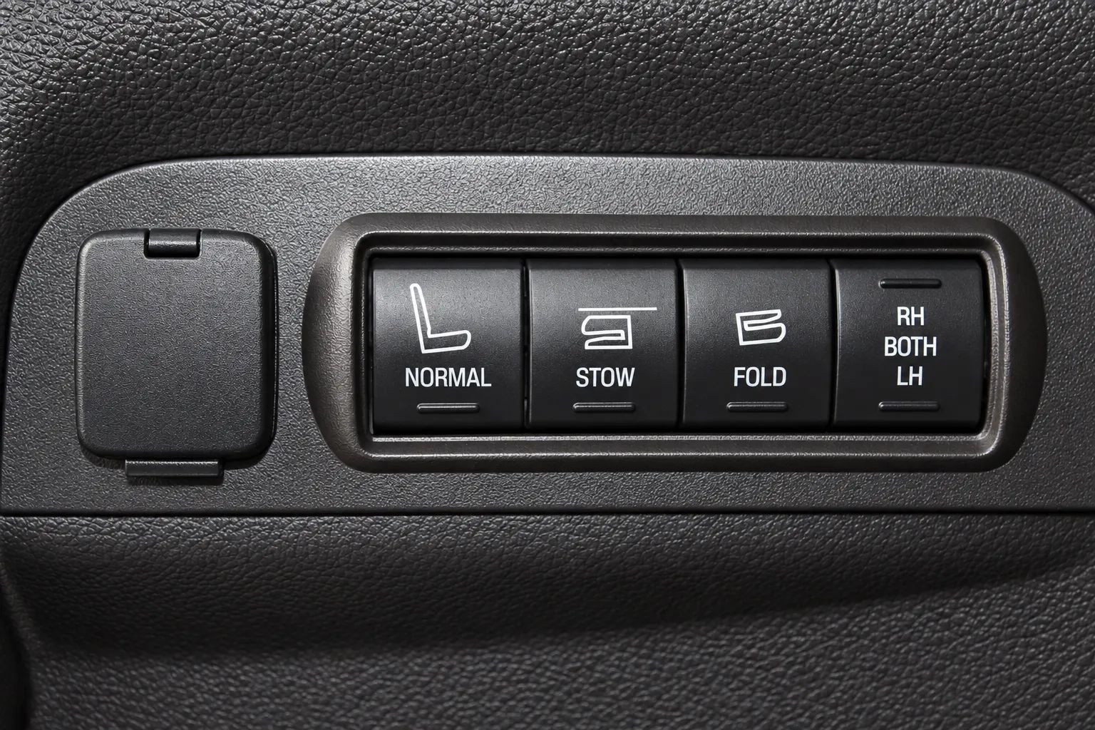 Used 2015 Ford Explorer Sport w/ Equipment Group 401A AWD/4WD image 32