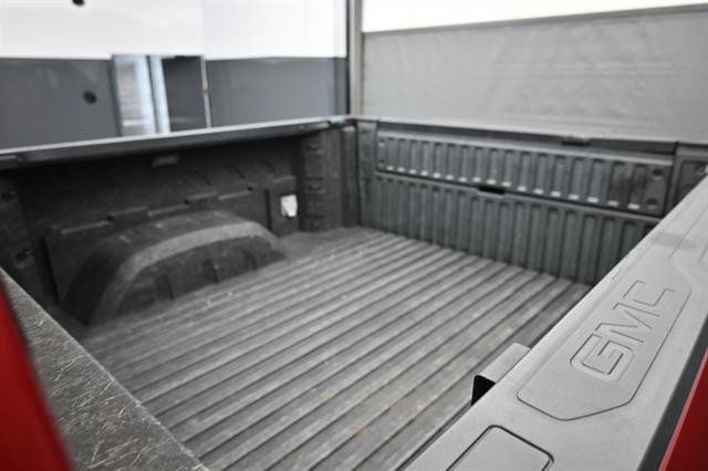 Used 2022 GMC Sierra 1500 AT4 w/ AT4 Premium Package AWD/4WD image 21