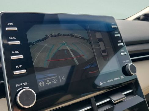 Certified 2019 Toyota Avalon Limited FWD image 18