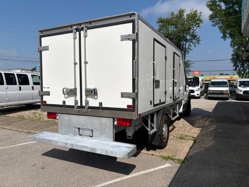 Used 2023 RAM ProMaster 3500 w/ Convenience Group FWD image 4