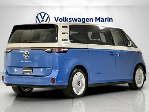 New 2025 Volkswagen ID. Buzz 1st Edition image 5