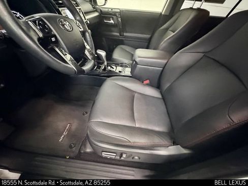 Used 2024 Toyota 4Runner TRD Off-Road Premium w/ Moonroof Package AWD/4WD image 15