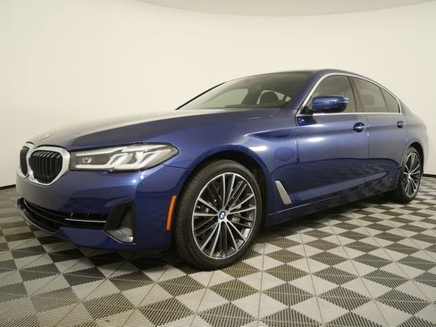 Certified 2023 BMW 540i w/ Premium Package image 8
