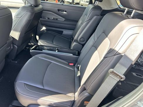 New 2026 Nissan Pathfinder SL w/ SL Premium Package AWD/4WD image 20