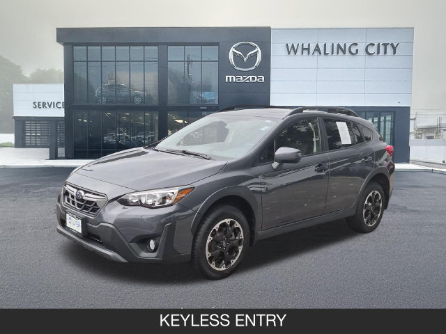 Used 2021 Subaru Crosstrek 2.0i Premium w/ Moonroof Package AWD/4WD image 3