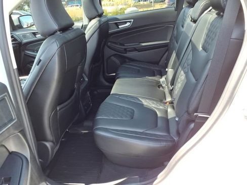 Used 2024 Ford Edge Titanium AWD/4WD image 14