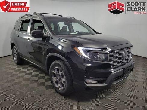 Used 2023 Honda Passport TrailSport image 1