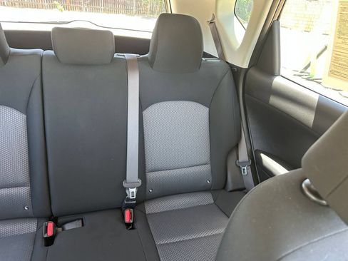 Used 2025 Kia Soul LX w/ LX Technology Package FWD image 35