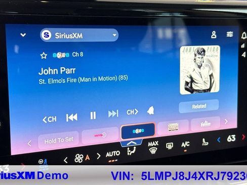 Used 2024 Lincoln Nautilus Premier image 33