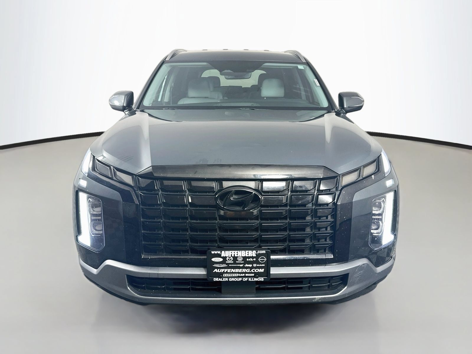 Used 2023 Hyundai Palisade SEL AWD/4WD image 2