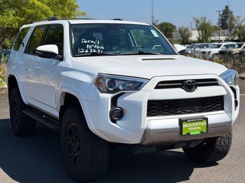 Used 2023 Toyota 4Runner TRD Off-Road Premium w/ Moonroof Package AWD/4WD image 7