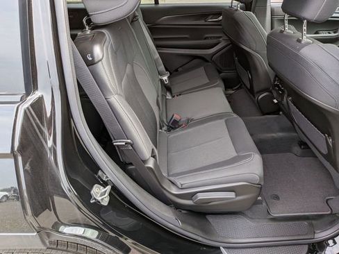 New 2026 Jeep Grand Cherokee L 4WD image 25