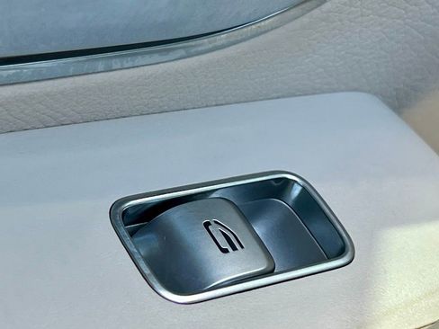 Certified 2023 Mercedes-Benz GLS 450 4MATIC image 40