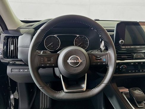 New 2025 Nissan Pathfinder SV w/ Black Appearance Package image 12