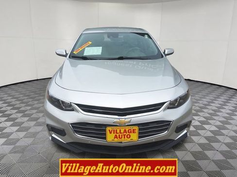 Used 2017 Chevrolet Malibu LT w/ Leather Package image 6