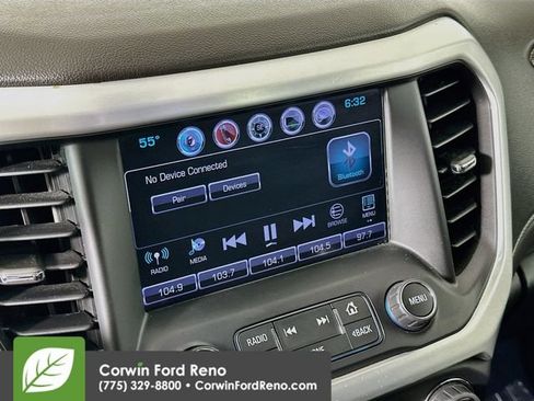 Used 2018 GMC Acadia SLT AWD/4WD image 17