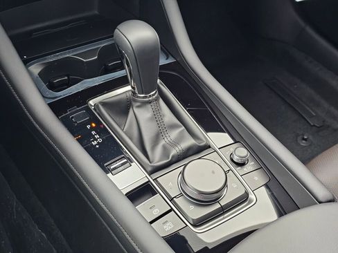 New 2026 MAZDA MAZDA3 Hatchback w/Premium Plus Pkg image 19