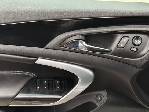 Used 2017 Buick Regal GS w/ Driver Confidence Package #2 image 10