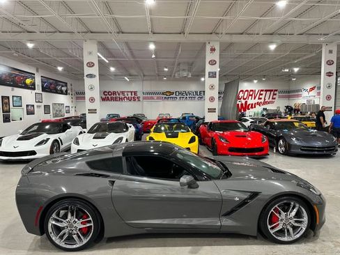 Used 2016 Chevrolet Corvette Stingray Coupe RWD image 6