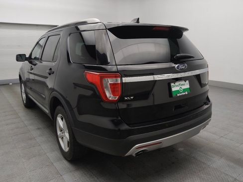 Used 2017 Ford Explorer XLT AWD/4WD image 5