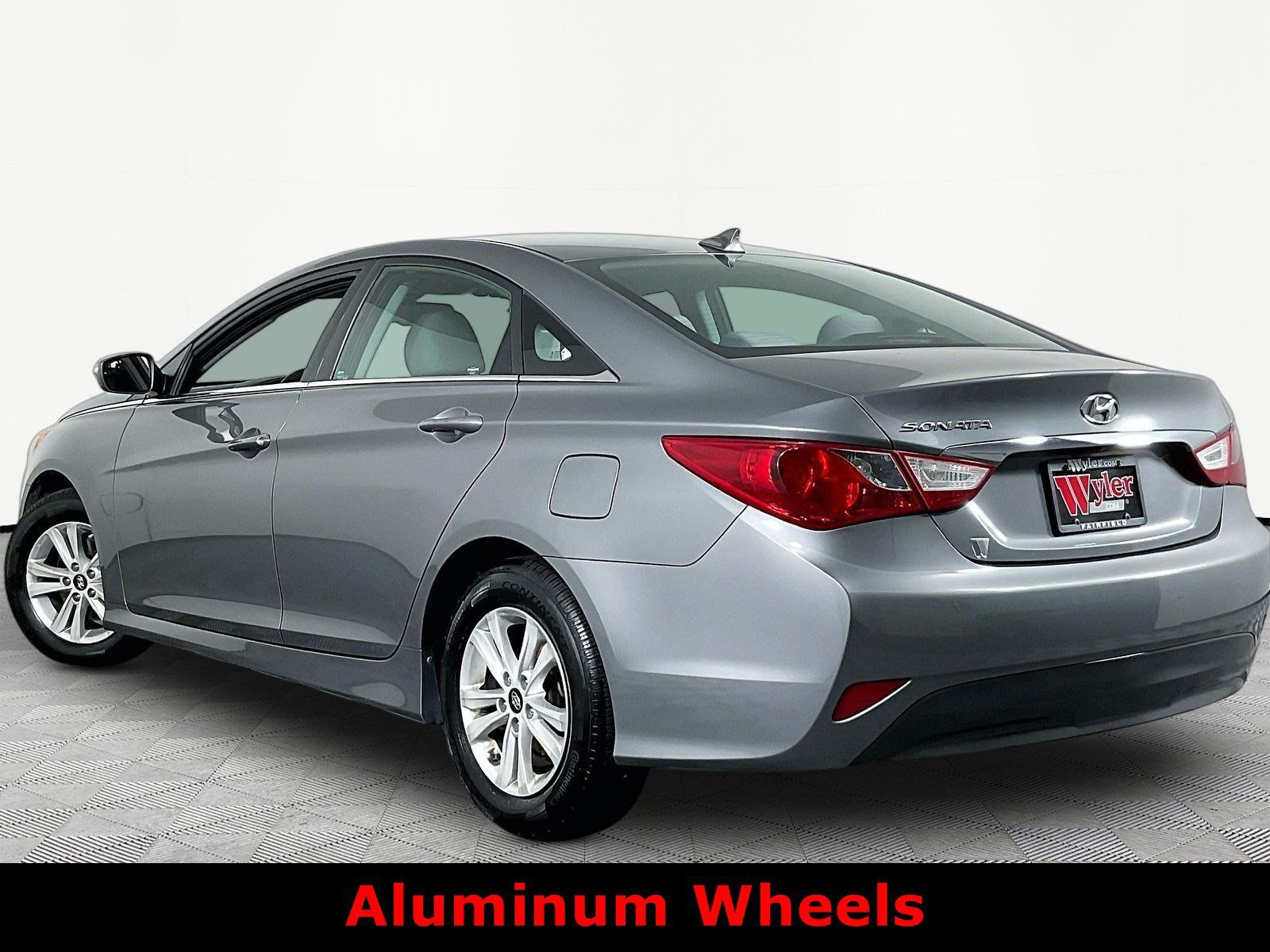Used 2014 Hyundai Sonata GLS w/ Popular Equipment Group 2 FWD image 4