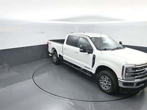 Used 2025 Ford F350 Lariat image 20