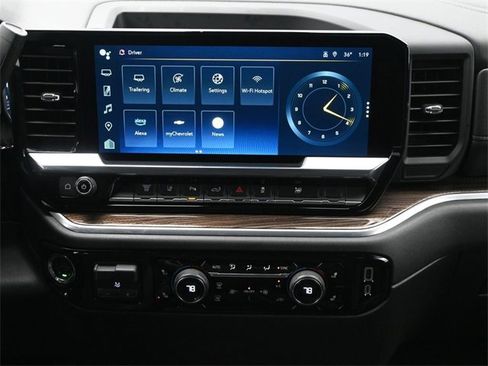 Certified 2025 Chevrolet Silverado 2500 LT w/ Safety Package image 19