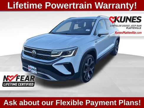 Used 2023 Volkswagen Taos SEL image 4