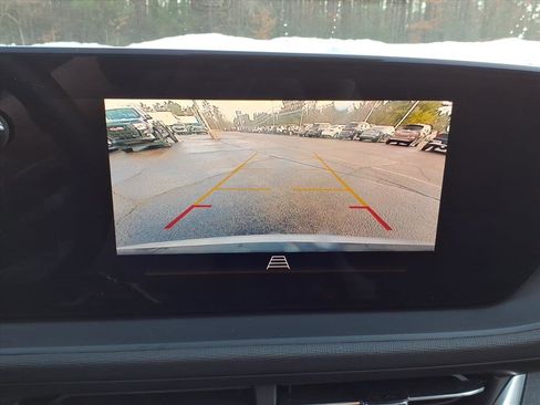 Used 2024 Buick Envista Preferred w/ Convenience I Package image 8