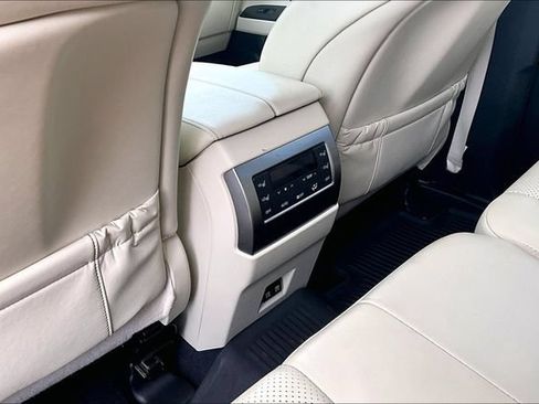 Used 2023 Lexus GX 460 Luxury w/ Accessory Package AWD/4WD image 33