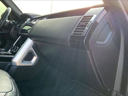 Used 2020 Land Rover Range Rover HSE image 20