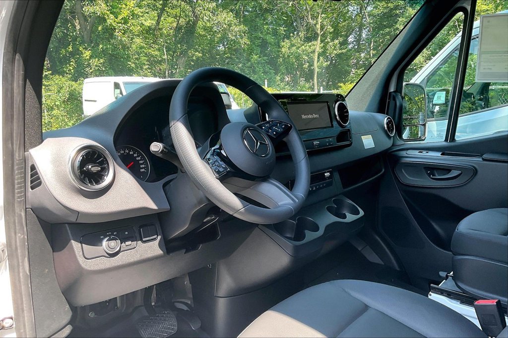 New 2026 Mercedes-Benz Sprinter 2500 image 5