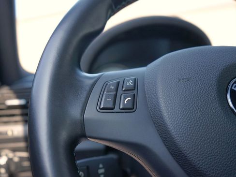 Used 2011 BMW 1 Series M image 19