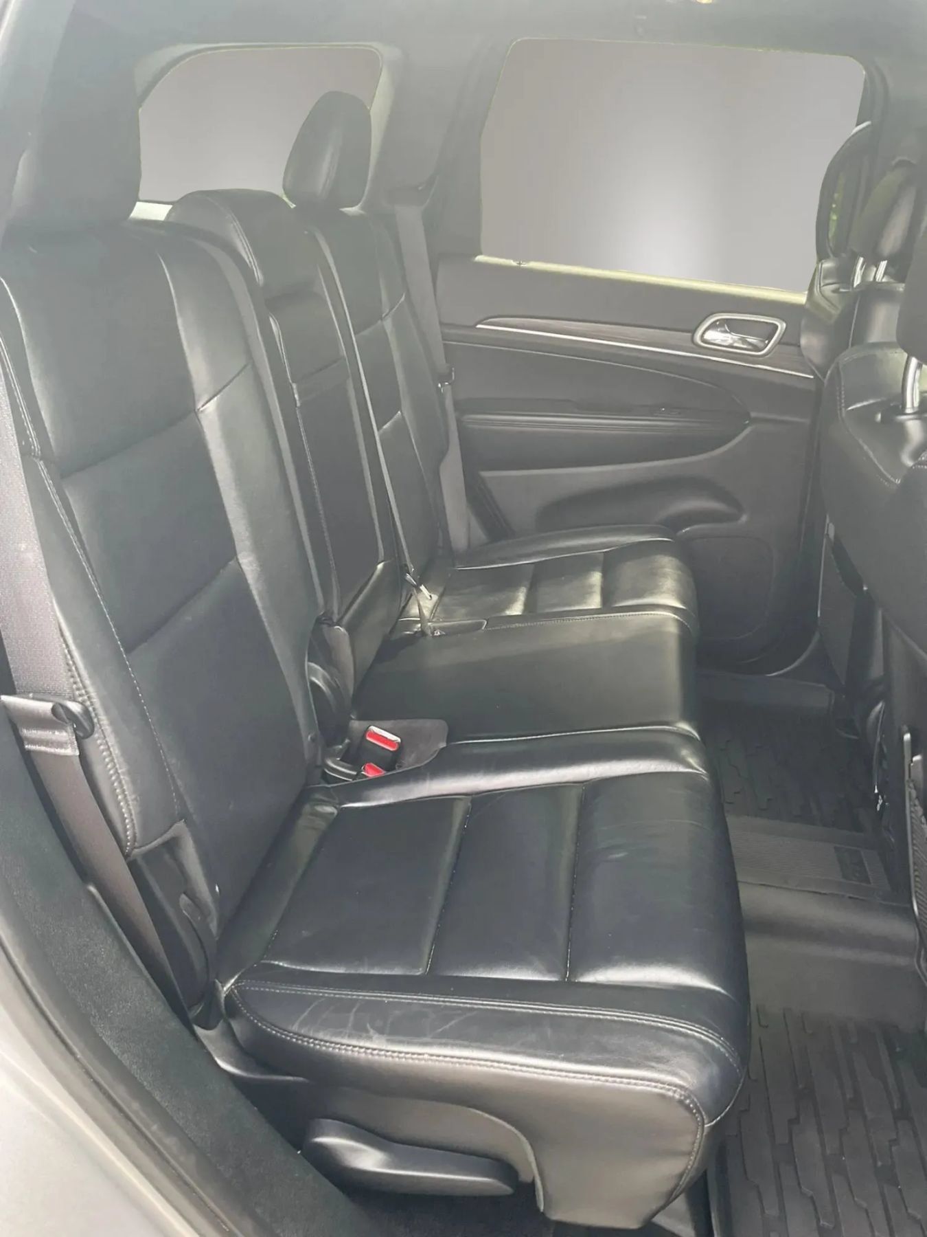 Used 2019 Jeep Grand Cherokee Limited AWD/4WD image 33