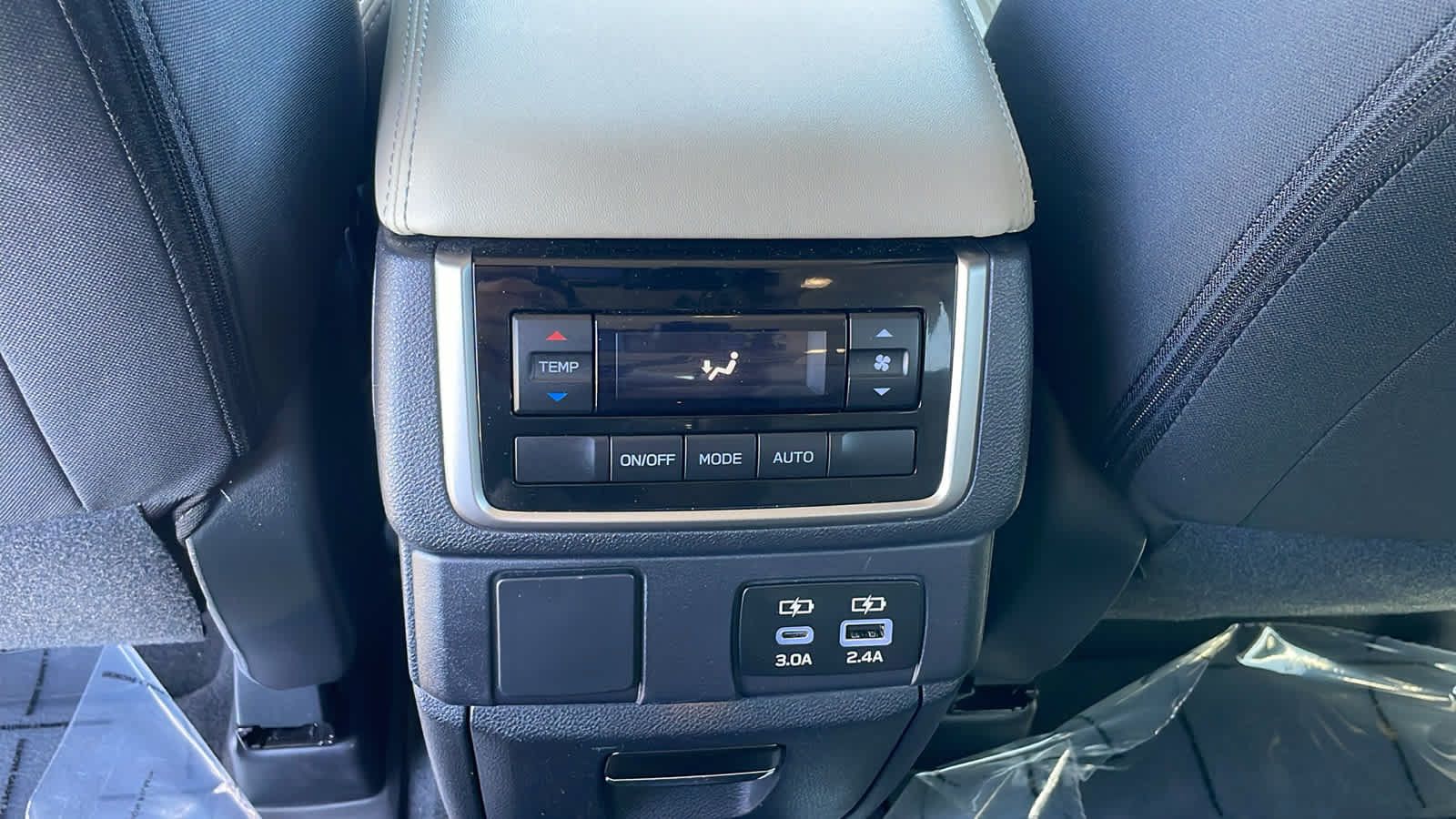 Certified 2025 Subaru Ascent Premium w/ Premium Package AWD/4WD image 25