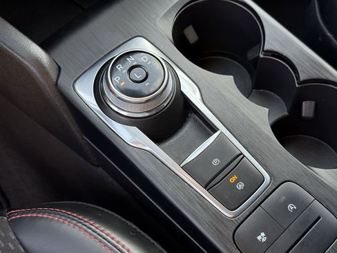 Used 2025 Ford Escape ST-Line image 23