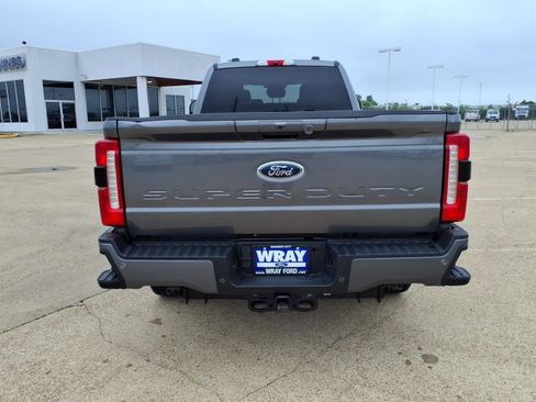 Used 2023 Ford F250 XLT w/ XLT Premium Package AWD/4WD image 3